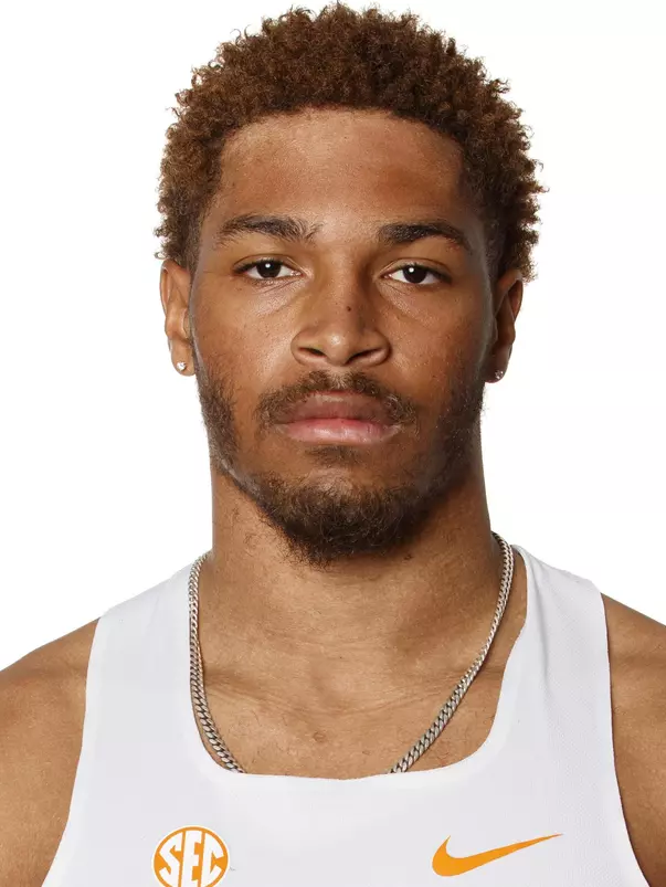 KNOXVILLE, TN - JANUARY 07, 2021 - Jalen Tate of the Tennessee Volunteers headshot taken in Knoxville, TN. Photo By Caleb Jones/Tennessee Athletics
