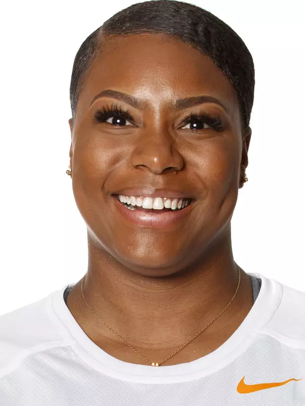 KNOXVILLE, TN - JANUARY 07, 2021 - Neyoka Clunis of the Tennessee Volunteers headshot taken in Knoxville, TN. Photo By Caleb Jones/Tennessee Athletics