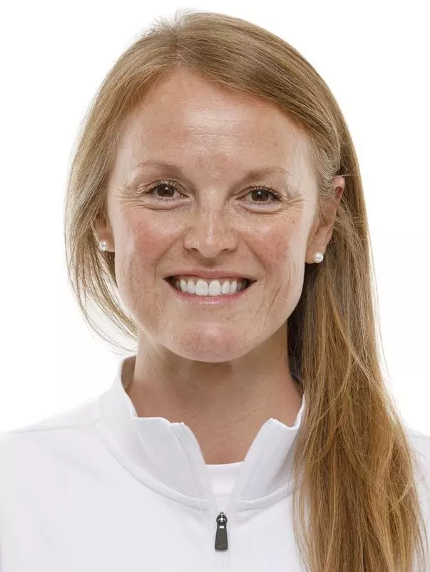 KNOXVILLE, TN - 2021.10.19 - Headshot Beth Schwartz