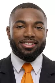 KNOXVILLE, TN - June 03, 2021 - Wide receiver Jimmy Holiday #10 of the Tennessee Volunteers headshot taken in Knoxville, TN. Photo By Andrew Ferguson/Tennessee Athletics