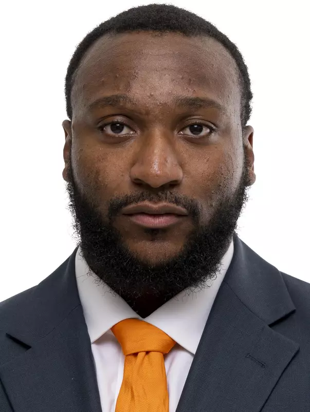 KNOXVILLE, TN - June 03, 2021 - Running back Marcus Pierce #28 of the Tennessee Volunteers headshot taken in Knoxville, TN. Photo By Andrew Ferguson/Tennessee Athletics