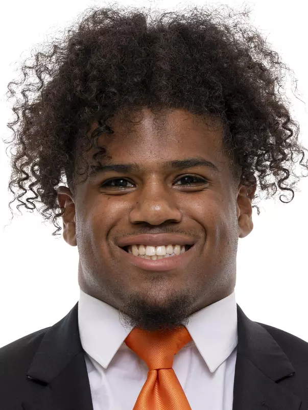 KNOXVILLE, TN - June 02, 2021 - Linebacker Aaron Willis #41 of the Tennessee Volunteers headshot taken in Knoxville, TN. Photo By Andrew Ferguson/Tennessee Athletics