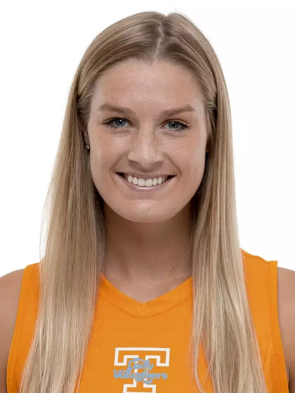 Nicole Shanahan Headshot 2021