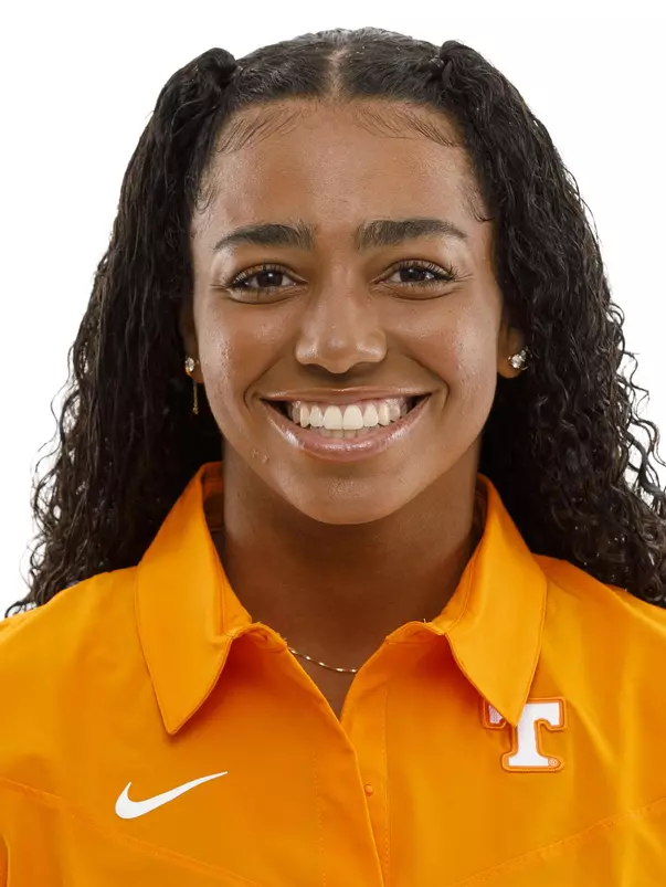KNOXVILLE, TN - 2021.09.09 - Bailey Davis Headshot