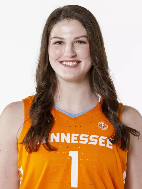 Sara Puckett Head Shot