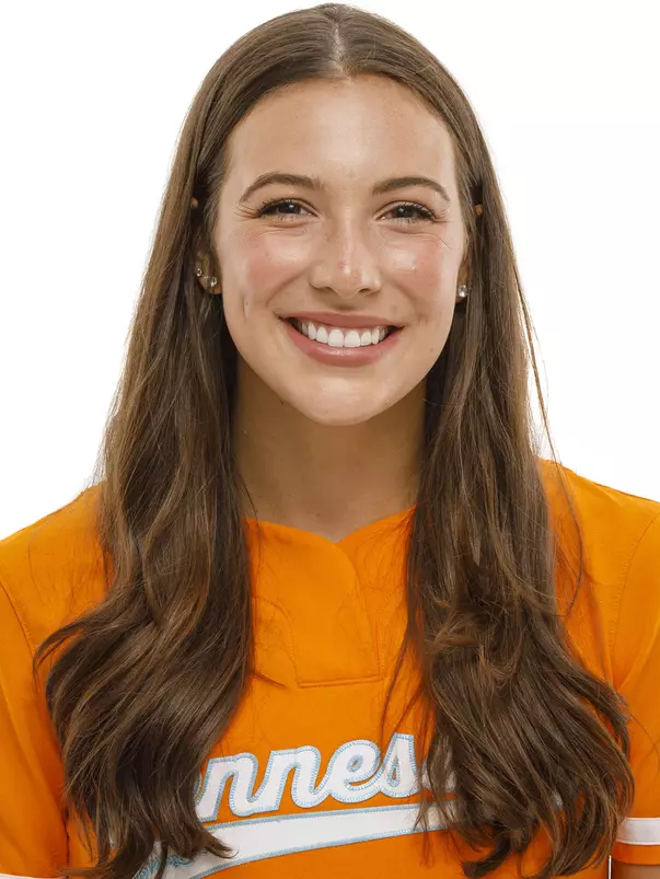 KNOXVILLE, TN - September 17, 2021 - Pitcher Erin Edmoundson #21 of the Tennessee Lady Volunteers headshot taken in Knoxville, TN. Photo By Caleb Jones/Tennessee Athletics