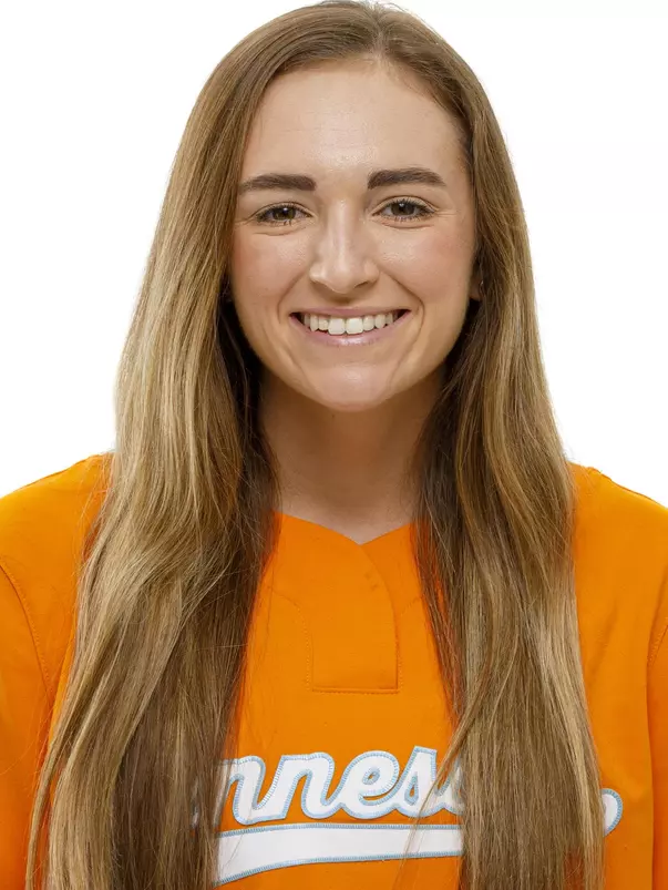 KNOXVILLE, TN - September 17, 2021 - Utility Anna Fox #4 of the Tennessee Lady Volunteers headshot taken in Knoxville, TN. Photo By Caleb Jones/Tennessee Athletics