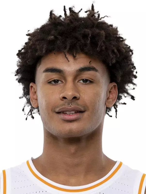 KNOXVILLE, TN - September 16, 2021 - Guard Quentin Diboundje #3 of the Tennessee Volunteers portrait taken during 2021 Photo Day at Pratt Pavilion in Knoxville, TN. Photo By Andrew Ferguson/Tennessee Athletics