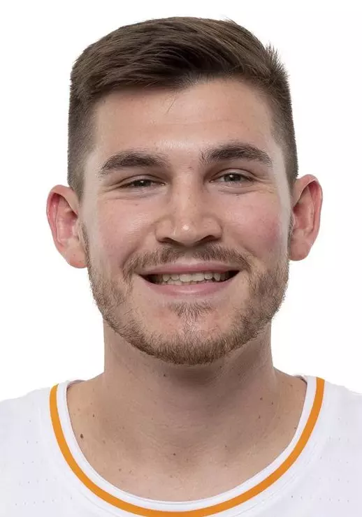 KNOXVILLE, TN - September 16, 2021 - Forward John Fulkerson #10 of the Tennessee Volunteers portrait taken during 2021 Photo Day at Pratt Pavilion in Knoxville, TN. Photo By Andrew Ferguson/Tennessee Athletics