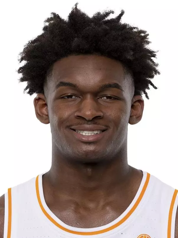 KNOXVILLE, TN - September 16, 2021 - Forward Brandon Huntley-Hatfield #2 of the Tennessee Volunteers portrait taken during 2021 Photo Day at Pratt Pavilion in Knoxville, TN. Photo By Andrew Ferguson/Tennessee Athletics