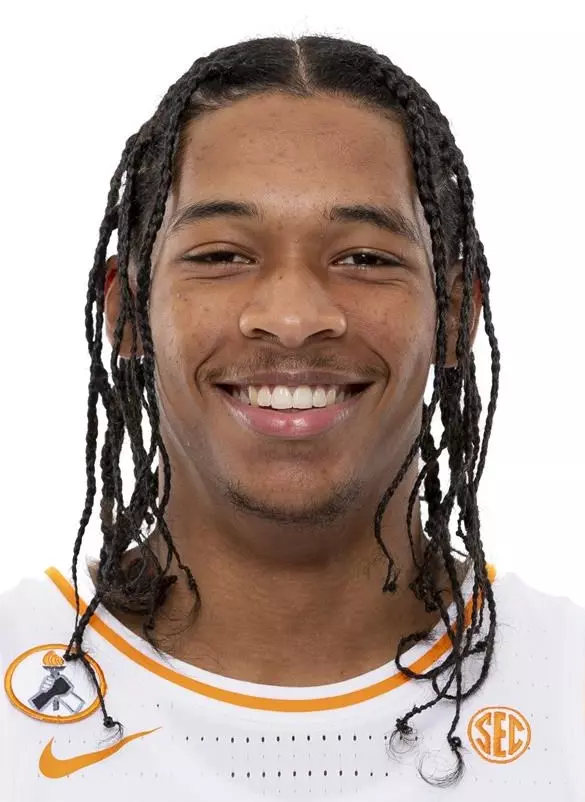 KNOXVILLE, TN - September 16, 2021 - Guard Zakai Zeigler #5 of the Tennessee Volunteers portrait taken during 2021 Photo Day at Pratt Pavilion in Knoxville, TN. Photo By Andrew Ferguson/Tennessee Athletics