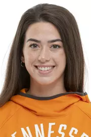 Caroline Lewis Headshot
