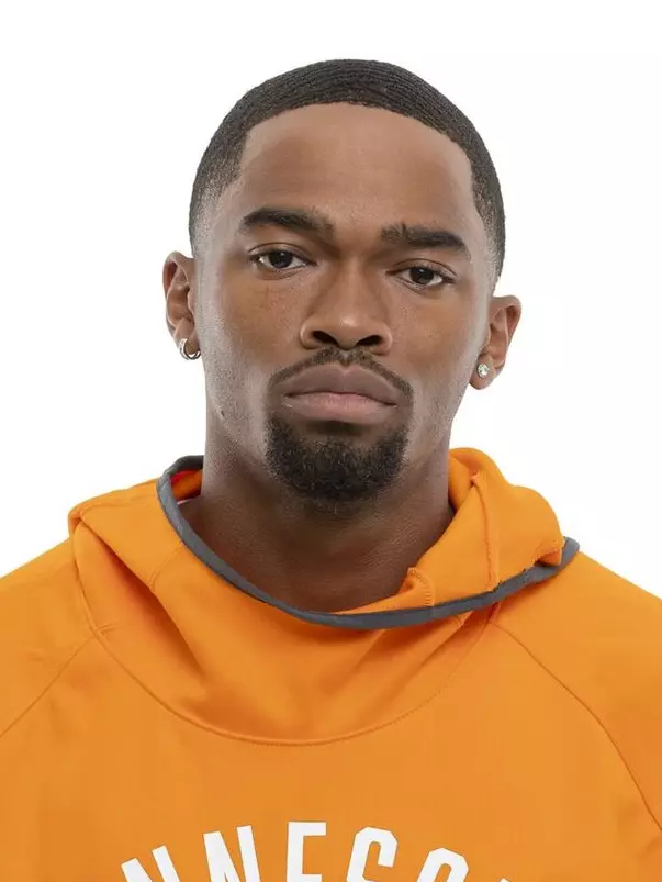 Elliot Barner Headshot