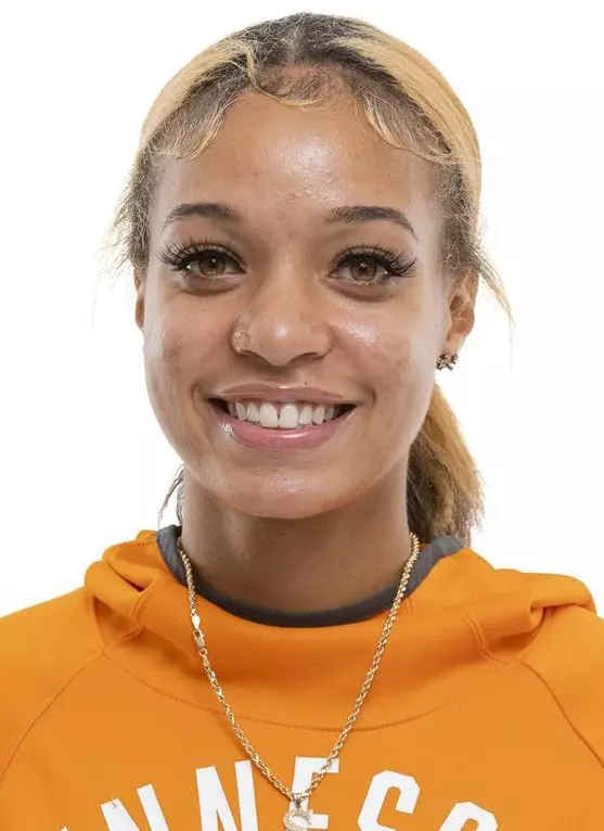 Skyler Reynolds Headshot