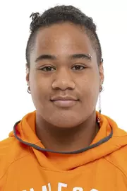 Zoe Vlk Headshot