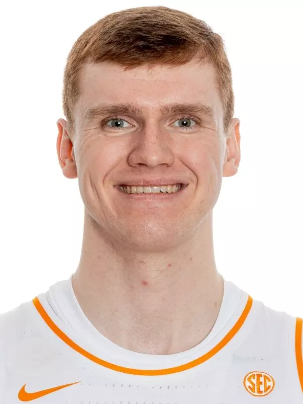 KNOXVILLE, TN - October 04, 2022 - Forward Colin Coyne #35 of the Tennessee Volunteers portrait taken in Knoxville, TN. Photo By Andrew Ferguson/Tennessee Athletics