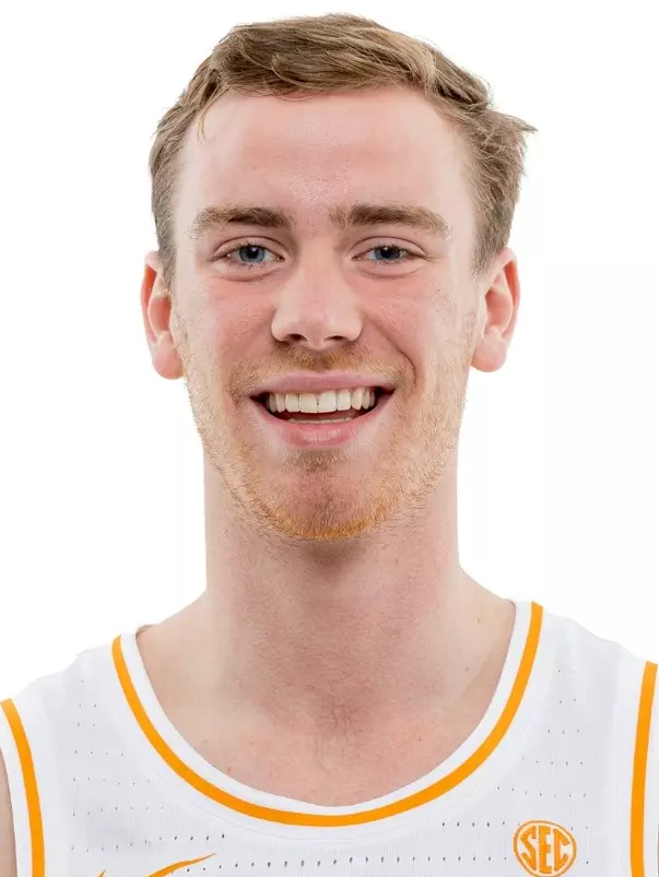 KNOXVILLE, TN - October 06, 2022 - Guard Kent Gilbert #21 of the Tennessee Volunteers portrait taken in Knoxville, TN. Photo By Andrew Ferguson/Tennessee Athletics