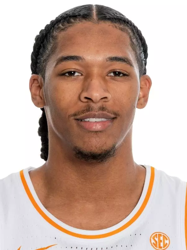 KNOXVILLE, TN - October 04, 2022 - Guard Zakai Zeigler #5 of the Tennessee Volunteers portrait taken in Knoxville, TN. Photo By Andrew Ferguson/Tennessee Athletics