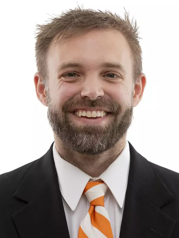 KNOXVILLE, TN - 2022.03.09 - Headshot Tyler McEntire