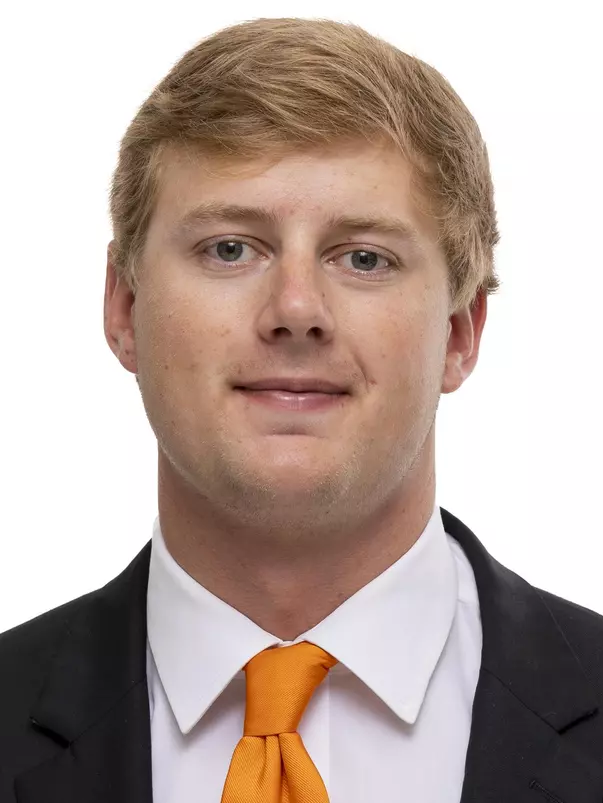 KNOXVILLE, TN - 2021.06.03 - Headshot