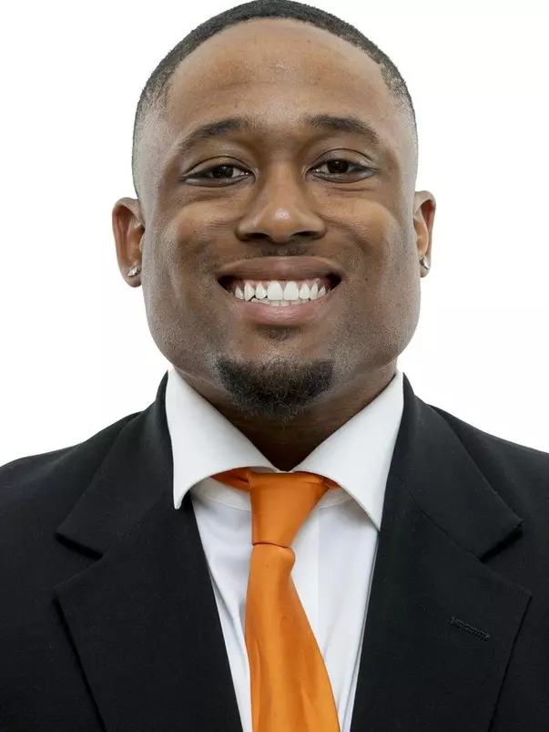 KNOXVILLE, TN - 2022.04.26 - Headshot