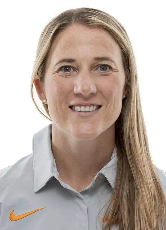 KNOXVILLE, TN - 2022.07.27 - Soccer Headshots Becky Edwarda