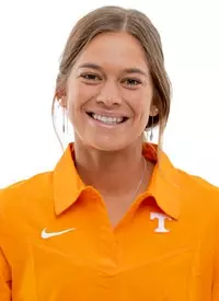 Tenika McGiffin - Student Coach Headshot 2022