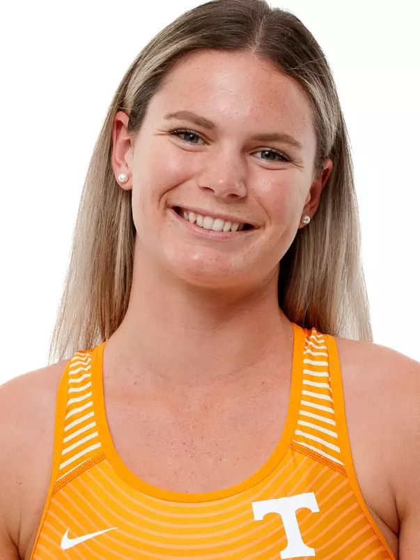 Alice Fahey Headshot