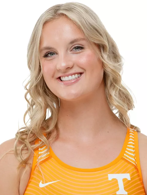 Natalia Loram Headshot