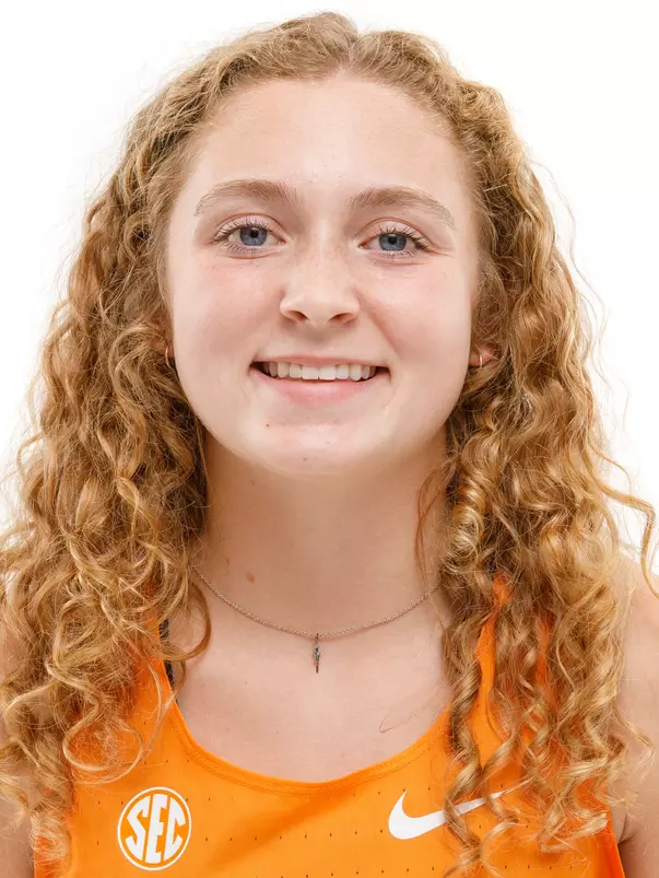 KNOXVILLE, TN - September 06, 2022 - Allison Buemi of the Tennessee Volunteers headshot taken in Knoxville, TN. Photo By Kate Luffman/Tennessee Athletics