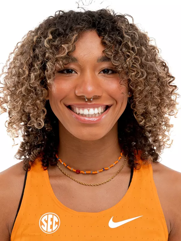 KNOXVILLE, TN - September 09, 2022 - Kayla Gholar of the Tennessee Volunteers headshot taken in Knoxville, TN. Photo By Andrew Ferguson/Tennessee Athletics