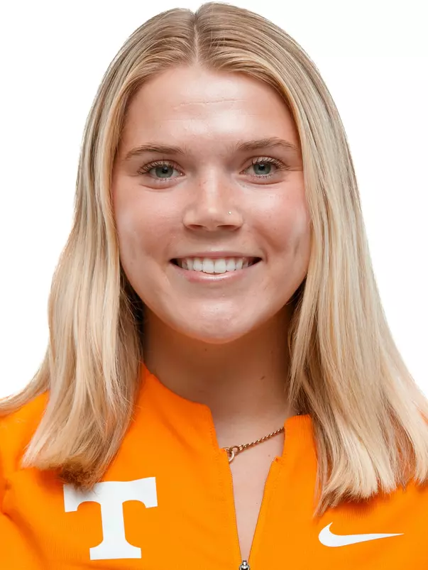 KNOXVILLE, TN - August 15, 2023 - Jette Davidson of the Tennessee Volunteers headshot taken in Knoxville, TN. Photo By Emma Corona/Tennessee Athletics