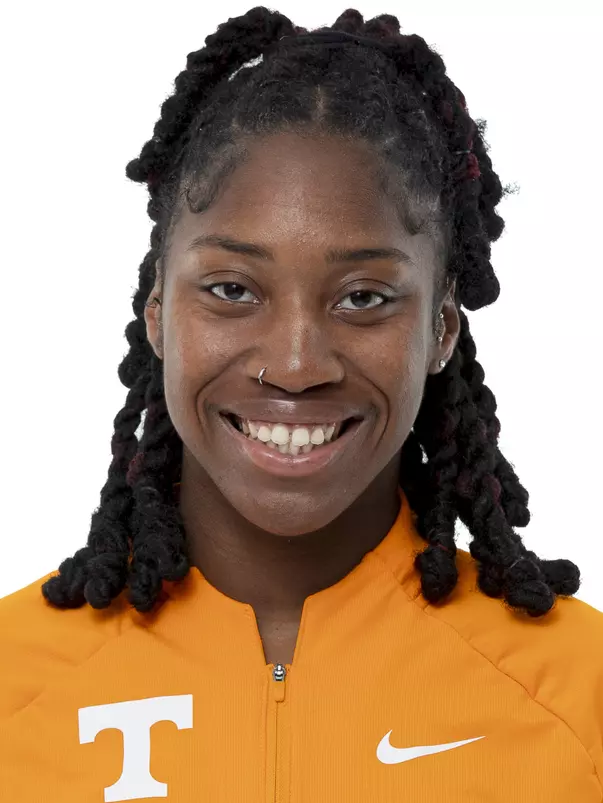 KNOXVILLE, TN - August 21, 2023 - Yahnari Lyons of the Tennessee Volunteers headshot taken in Knoxville, TN. Photo By Andrew Ferguson/Tennessee Athletics