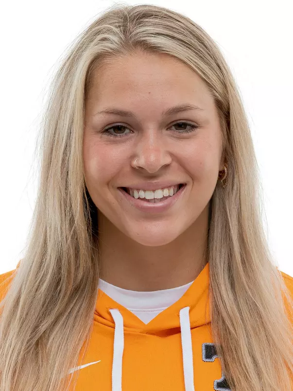 Emily Knight headshot