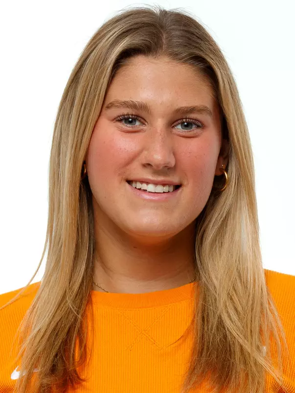 KNOXVILLE, TN - October 23, 2024 - Heidi Davis of the Tennessee Lady Volunteers headshot taken in Knoxville, TN. Photo By Kate Luffman/Tennessee Athletics