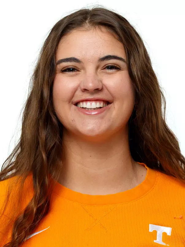 KNOXVILLE, TN - October 23, 2024 - Madelynn Long of the Tennessee Lady Volunteers headshot taken in Knoxville, TN. Photo By Kate Luffman/Tennessee Athletics