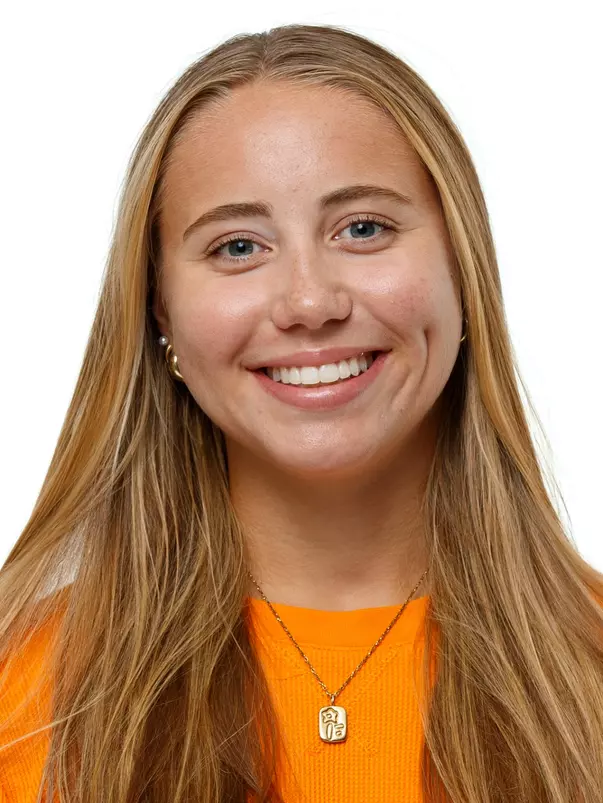KNOXVILLE, TN - October 23, 2024 - Elizabeth Peberdy of the Tennessee Lady Volunteers headshot taken in Knoxville, TN. Photo By Kate Luffman/Tennessee Athletics