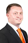 Steven Ruzic Headshot