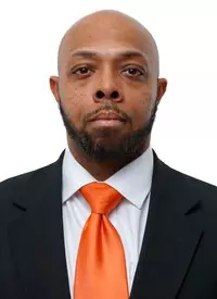 De'Rail Sims Headshot