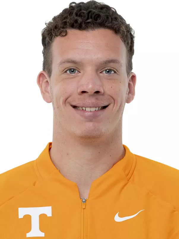 KNOXVILLE, TN - August 21, 2023 - Aron Alvarez Aranda of the Tennessee Volunteers headshot taken in Knoxville, TN. Photo By Andrew Ferguson/Tennessee Athletics