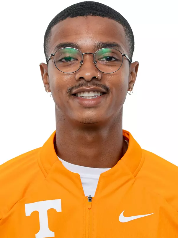 KNOXVILLE, TN - August 21, 2024 - Deron Dudley of the Tennessee Volunteers headshot taken in Knoxville, TN. Photo By Andrew Ferguson/Tennessee Athletics