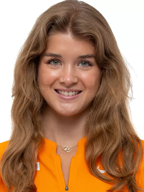 KNOXVILLE, TN - August 15, 2024 - Zoie Lamanna of the Tennessee Volunteers headshot taken in Knoxville, TN. Photo By Emma Ramsey/Tennessee Athletics