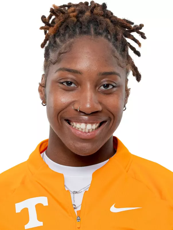 KNOXVILLE, TN - August 21, 2024 - Yahnari Lyons of the Tennessee Volunteers headshot taken in Knoxville, TN. Photo By Andrew Ferguson/Tennessee Athletics
