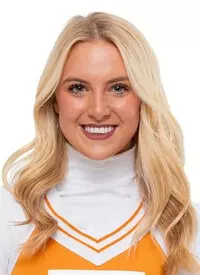 Livvy Lightholder Headshot