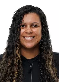 Lexie Barrier Head Shot 25-26