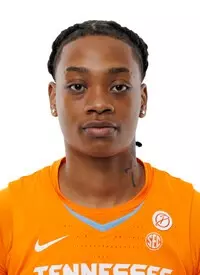 Zee Spearman Head Shot 25-26