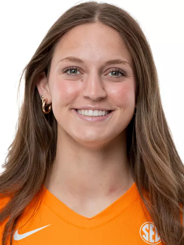 KNOXVILLE, TN - June 04, 2025 - Outside hitter Paityn Chapman #4 of the Tennessee Lady Volunteers headshot taken in Knoxville, TN. Photo By Andrew Ferguson/Tennessee Athletics