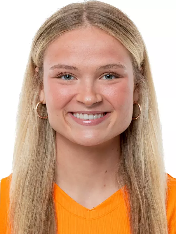 KNOXVILLE, TN - June 04, 2025 - Setter Camdyn Stucky #8 of the Tennessee Lady Volunteers headshot taken in Knoxville, TN. Photo By Andrew Ferguson/Tennessee Athletics