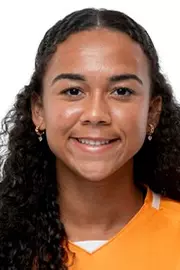 Abby Batts - Headshot