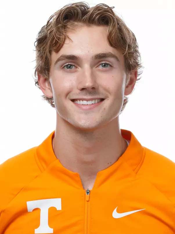 KNOXVILLE, TN - August 21, 2025 - Hudson Betts of the Tennessee Volunteers headshot taken in Knoxville, TN. Photo By Kate Luffman/Tennessee Athletics